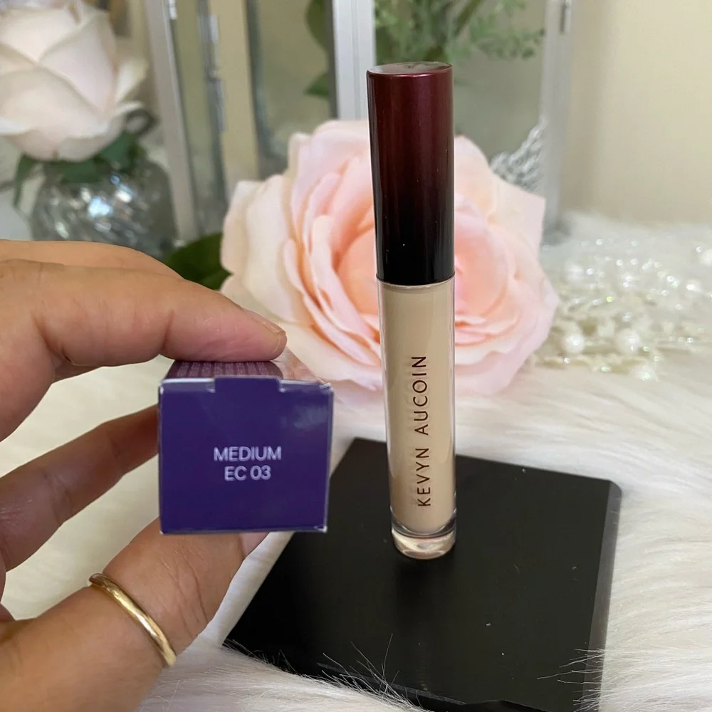 Kevyn Aucoin The Etherealist Super Natural Concealer Medium EC 03. Concealer